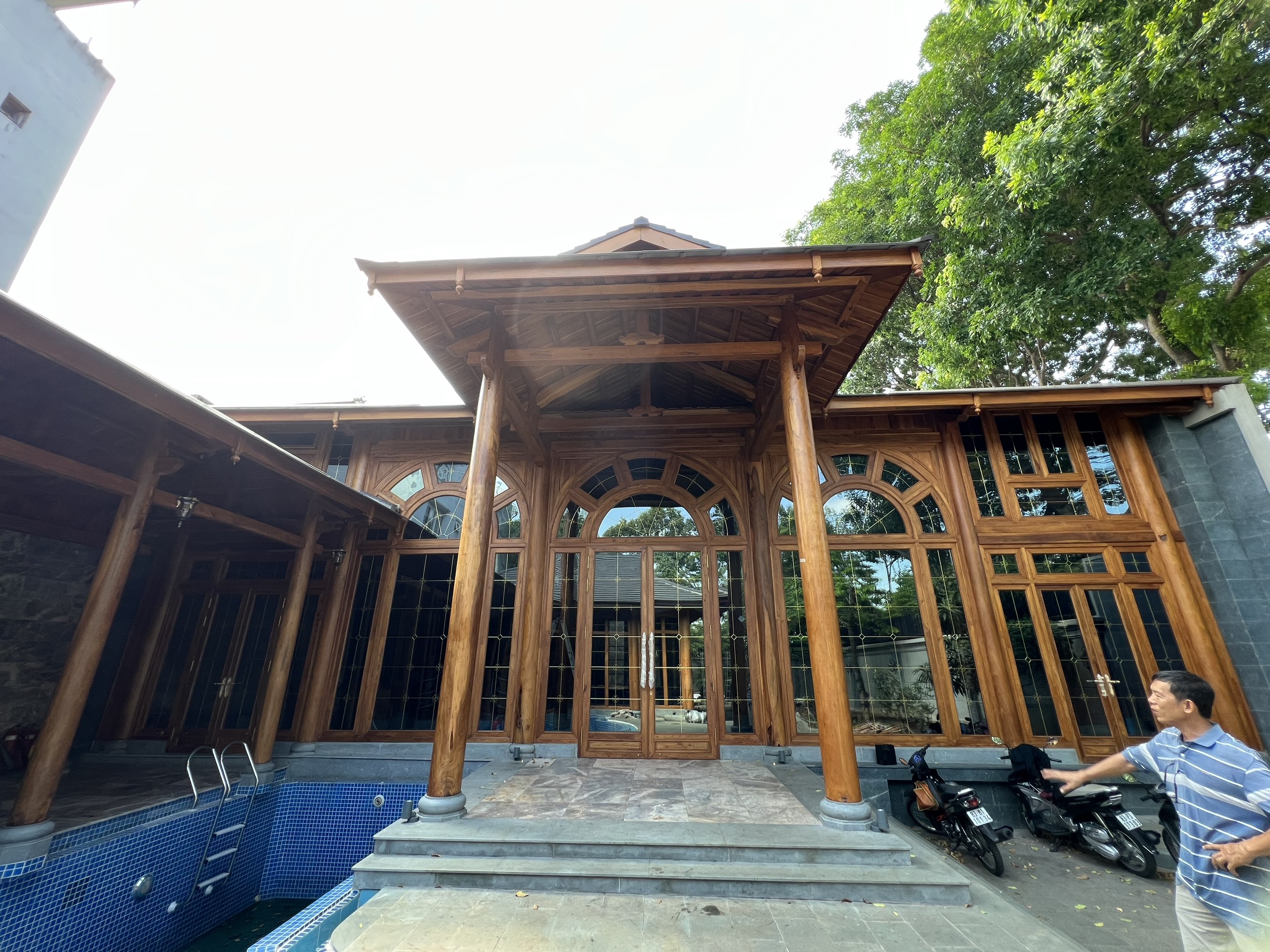 NHÀ GỖ - 12 ĐOÀN KẾT